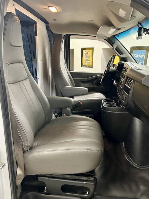 2020 Chevrolet Express 2500