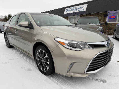 2017 Toyota Avalon Hybrid XLE Premium