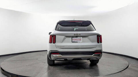 2024 Kia Sorento S