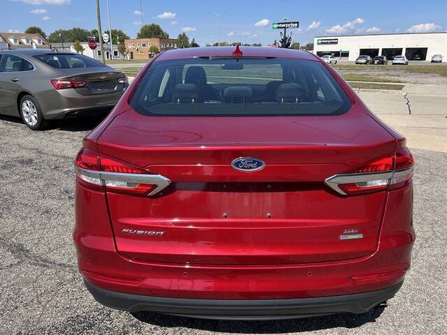 2020 Ford Fusion SE