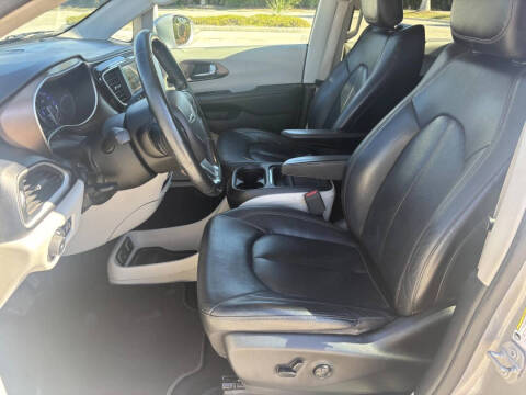 2019 Chrysler Pacifica Touring L