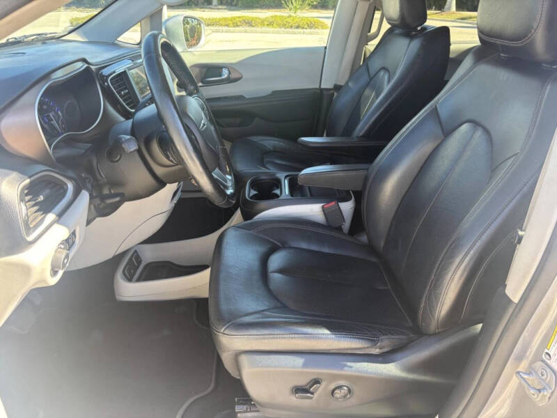 2019 Chrysler Pacifica Touring L