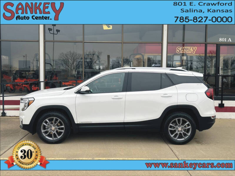 2024 GMC Terrain SLT's photo