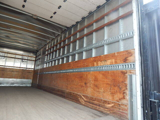 2016 Freightliner M2 106