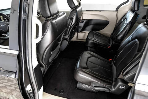 2020 Chrysler Voyager LXi