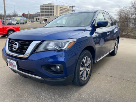 2020 Nissan Pathfinder SV