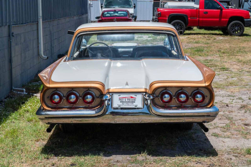 1960 Ford Thunderbird