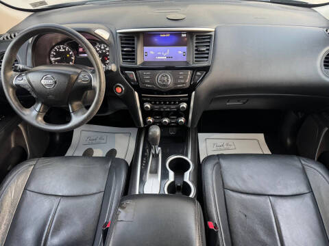 2018 Nissan Pathfinder S