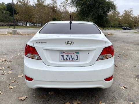 2013 Hyundai Accent GLS