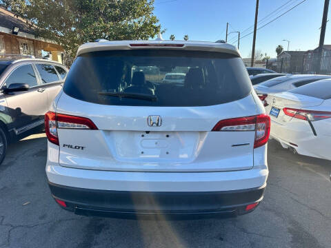 2022 Honda Pilot SE