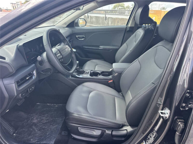 2026 Kia K4 EX