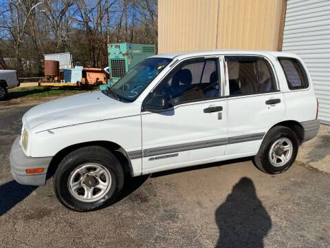 2000 Chevrolet Tracker for sale at Monroe Auto's, LLC in Parsons TN