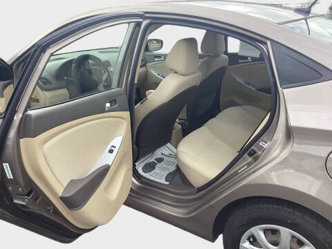 2014 Hyundai Accent GLS