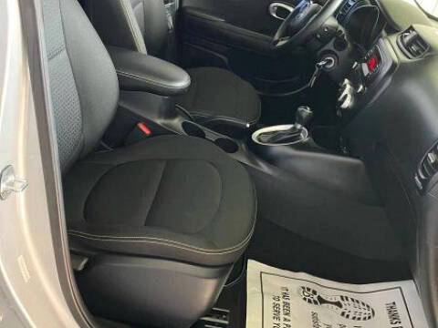 2015 Kia Soul +