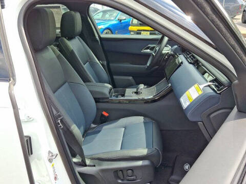 2026 Land Rover Range Rover Velar P250 Dynamic SE