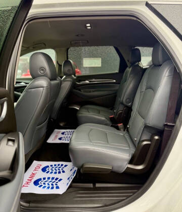 2021 Buick Enclave Essence