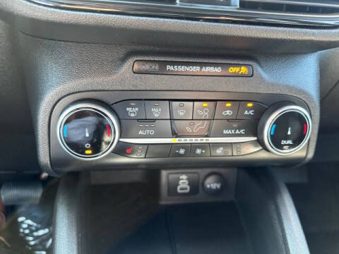 2025 Ford Escape ST-Line Select