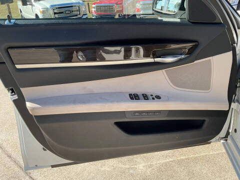 2012 BMW 7 Series 740i