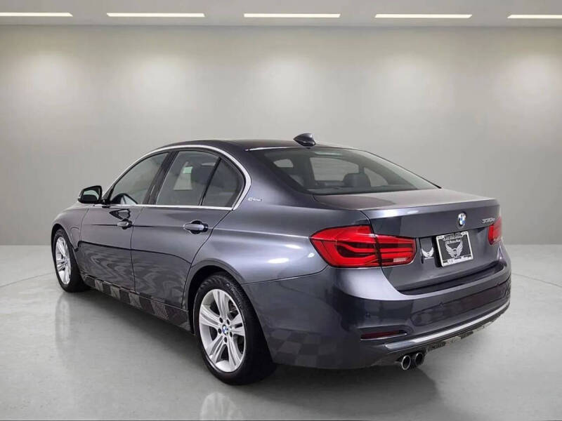 2016 BMW 3 Series 330e