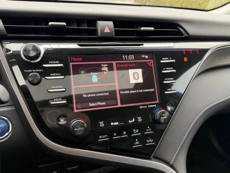 2020 Toyota Camry Hybrid SE