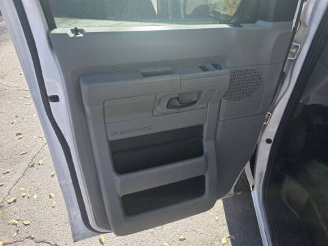 2011 Ford E-Series E-250