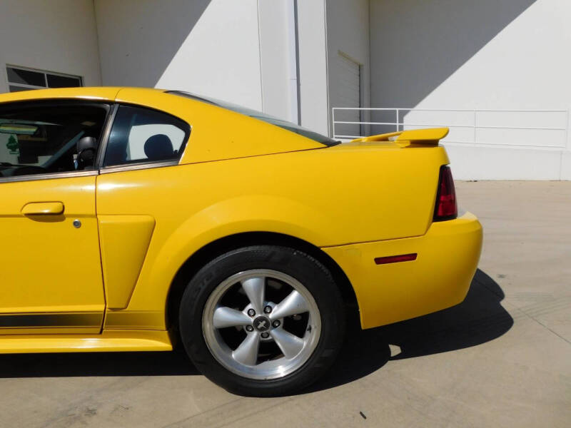2004 Ford Mustang Mach 1 Premium