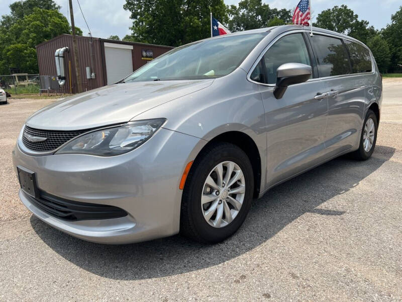 2017 Chrysler Pacifica for sale at Javy Auto Sales in Cleveland TX