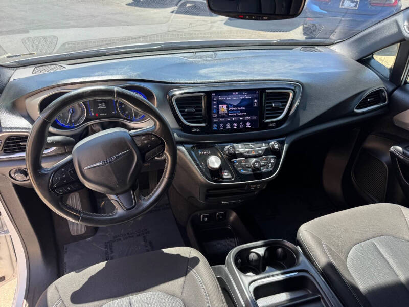 2020 Chrysler Pacifica Touring