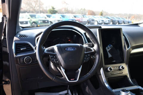 2021 Ford Edge ST