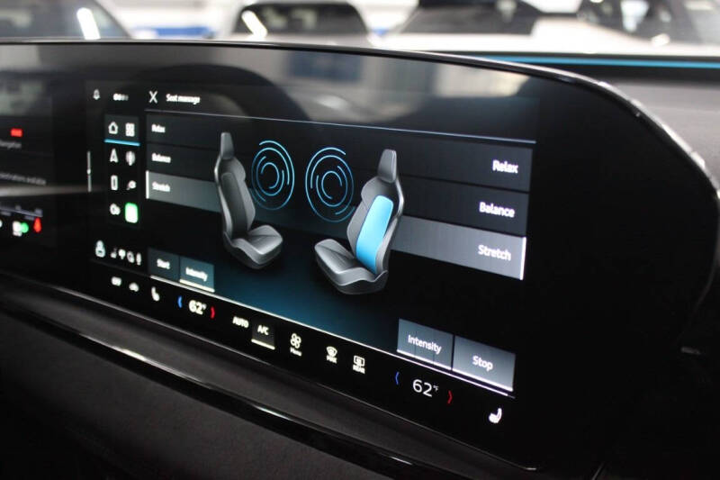 2025 Audi SQ6 e-tron quattro Premium Plus