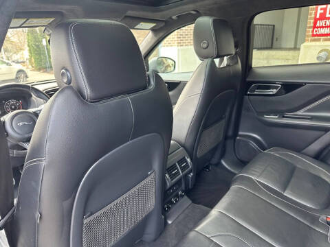 2019 Jaguar F-PACE S