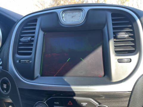 2018 Chrysler 300 Touring