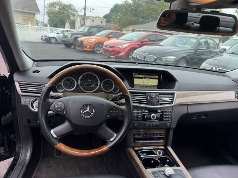 2011 Mercedes-Benz E-Class E 350 BlueTEC Luxury