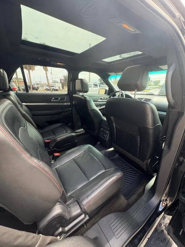2016 Ford Explorer Sport