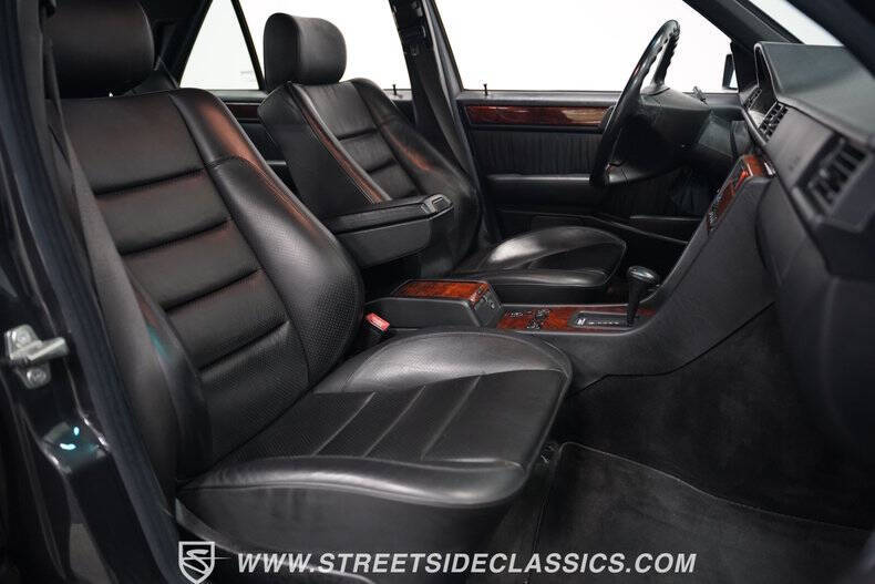 1993 Mercedes-Benz 500-Class 500 E