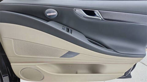 2025 Genesis G80 2.5T Sport Prestige