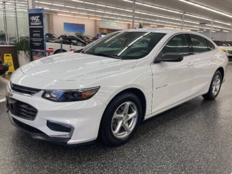 2018 Chevrolet Malibu for sale at Dixie Imports in Fairfield OH