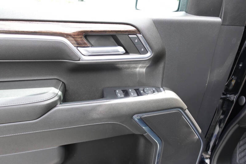 2023 GMC Sierra 1500 Elevation Standard