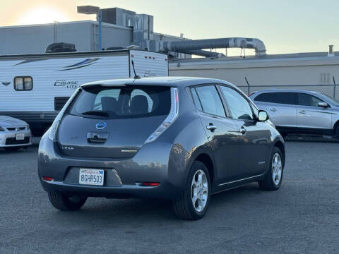 2017 Nissan LEAF S