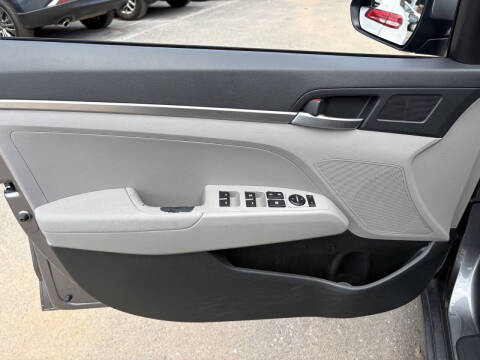 2019 Hyundai Elantra