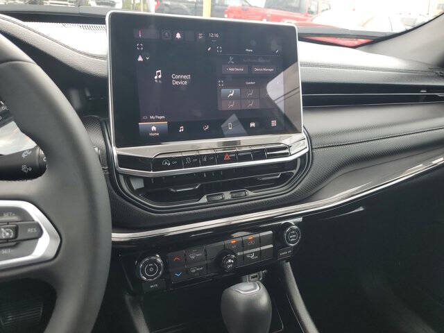 2023 Jeep Compass Altitude