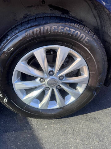 2017 Chrysler Pacifica Touring-L