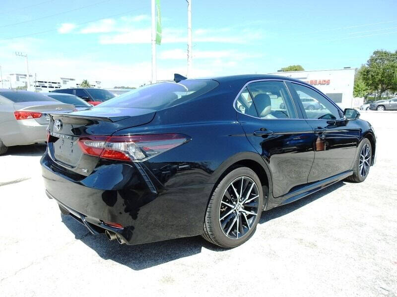 2021 TOYOTA Camry Sedan - $19,900