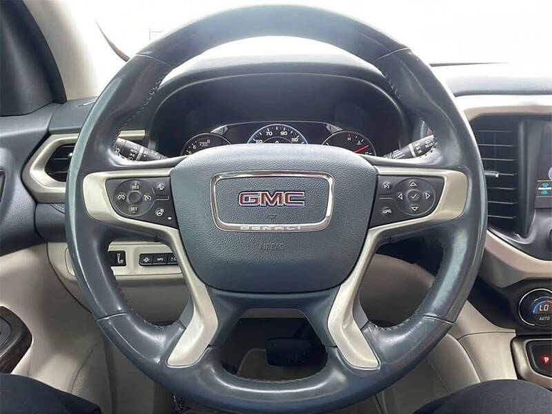 2021 GMC Acadia Denali