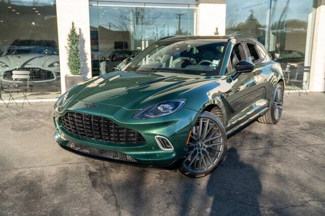 2022 Aston Martin DBX 44