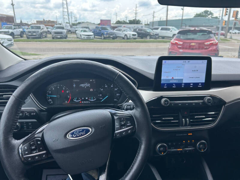 2021 Ford Escape SEL