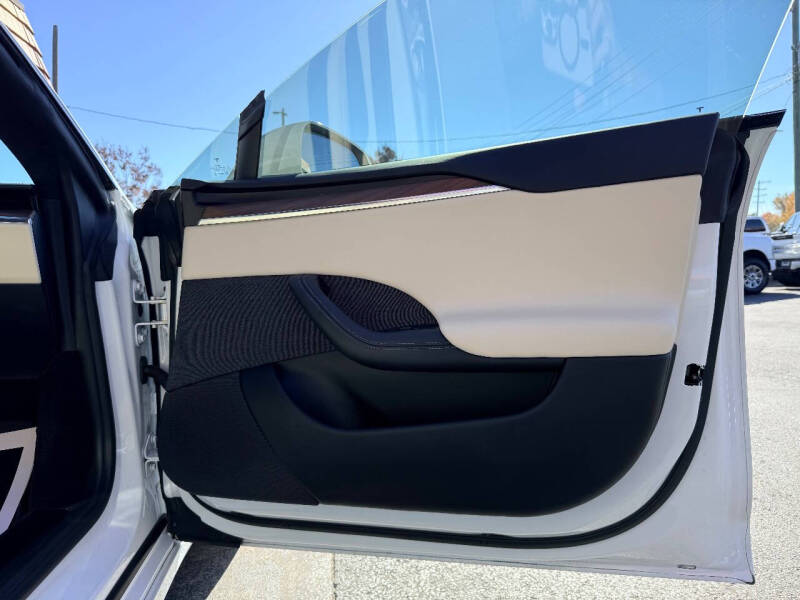 2021 Tesla Model S Plaid