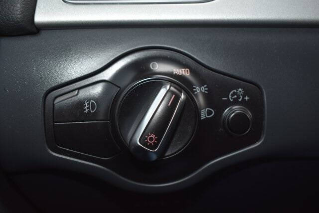 2010 Audi A5 2.0T quattro Premium Plus