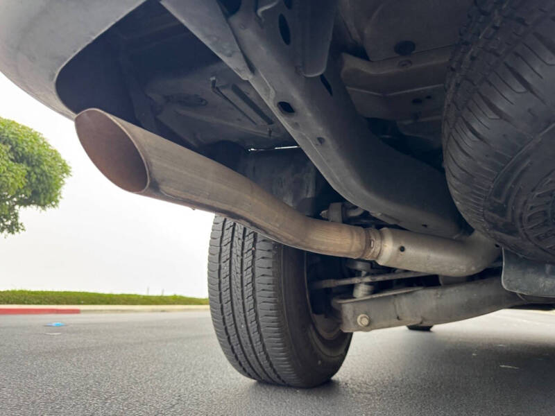 2002 Ford Explorer XLS