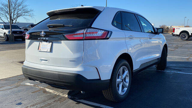 2024 Ford Edge SE